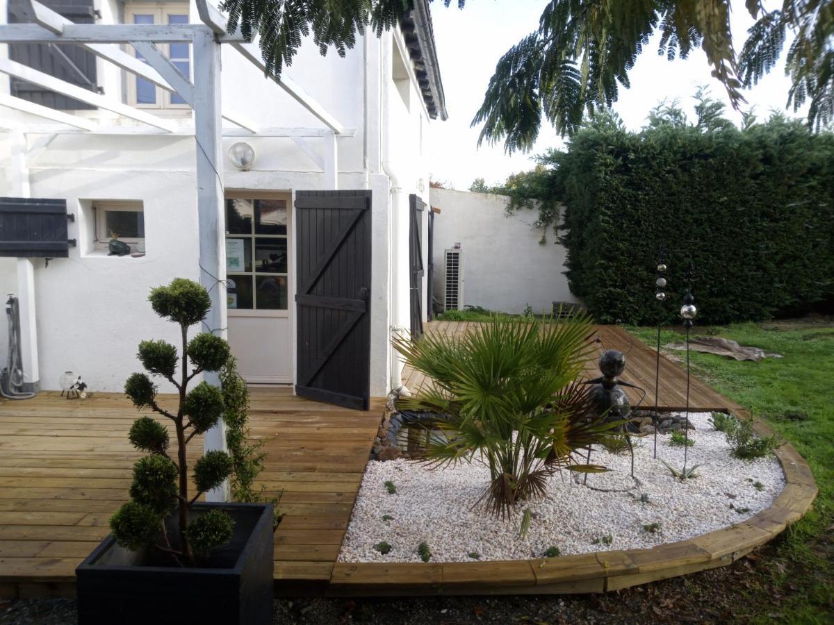 Mas Des Vignes Piscine Chauffee Bed & Breakfast Le Champ-Saint-Pere Ngoại thất bức ảnh