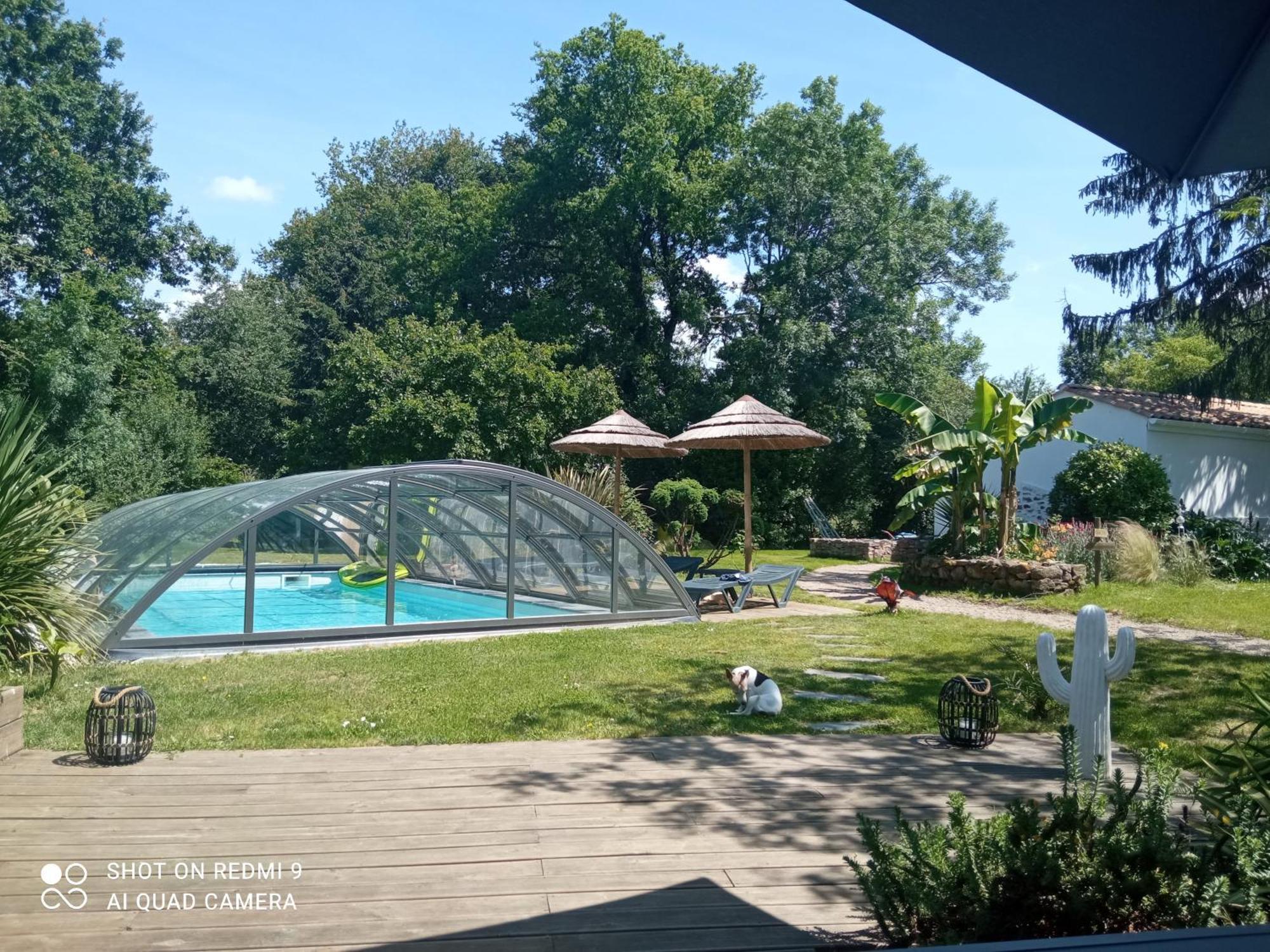 Mas Des Vignes Piscine Chauffee Bed & Breakfast Le Champ-Saint-Pere Ngoại thất bức ảnh