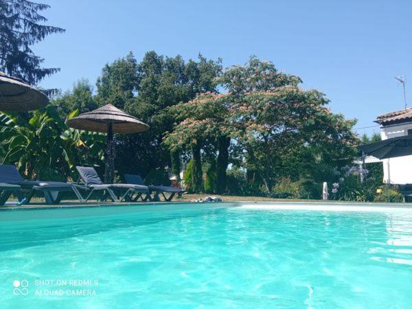 Mas Des Vignes Piscine Chauffee Bed & Breakfast Le Champ-Saint-Pere Ngoại thất bức ảnh